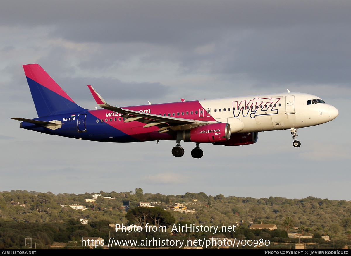 Aircraft Photo of HA-LYS | Airbus A320-232 | Wizz Air | AirHistory.net #700980