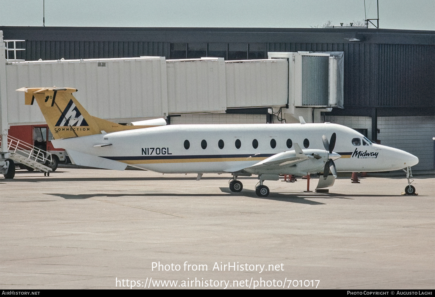 Aircraft Photo of N170GL | Beech 1900D | Midway Connection | AirHistory.net #701017