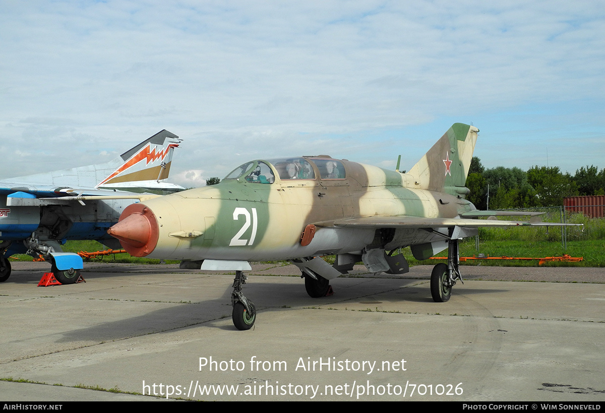 Aircraft Photo of 21 white | Mikoyan-Gurevich MiG-21UM | Russia - Air Force | AirHistory.net #701026