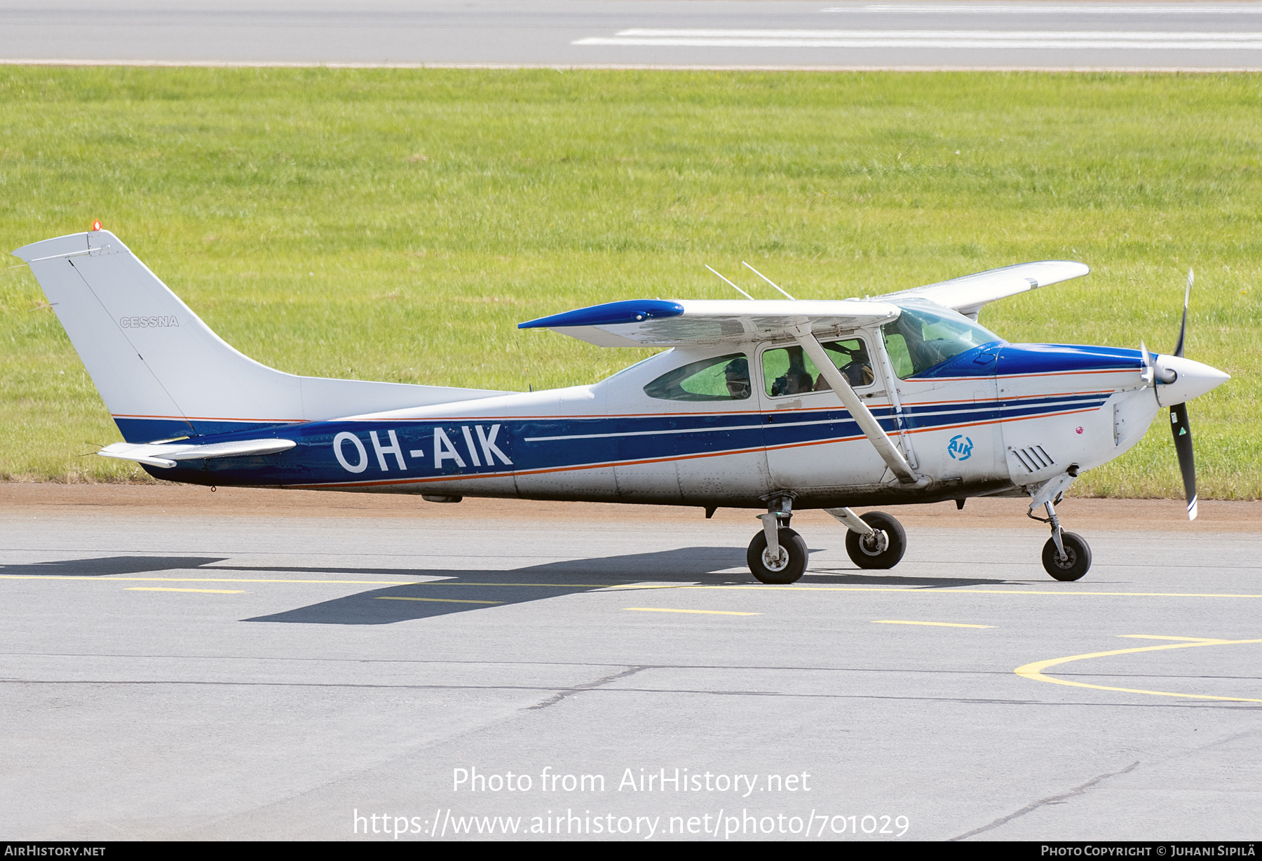 Aircraft Photo of OH-AIK | Cessna 182R Skylane II | AIK - Alavuden Ilmailukerho | AirHistory.net #701029