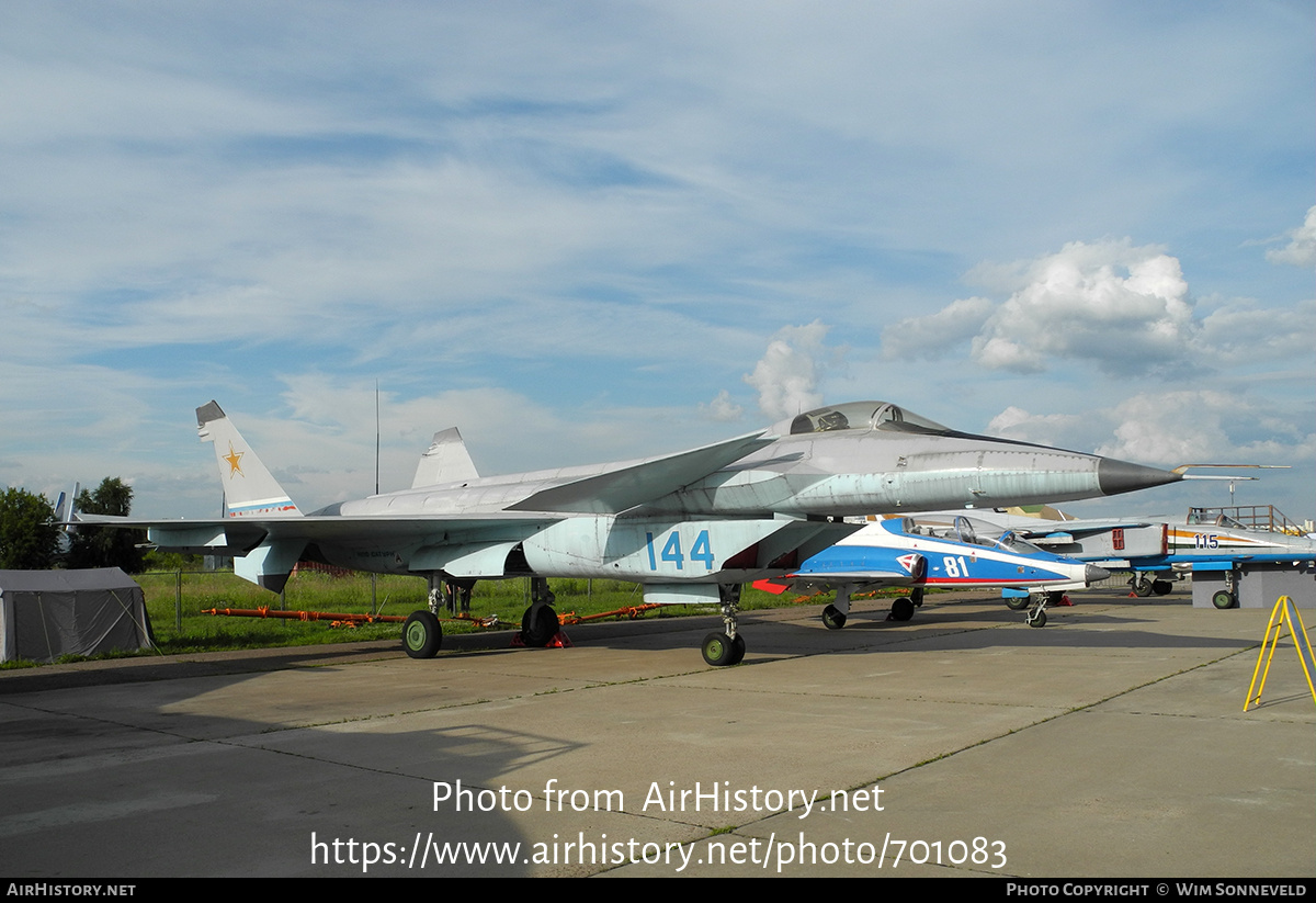 Aircraft Photo of 144 blue | Mikoyan-Gurevich 1.44 | Russia - Air Force | AirHistory.net #701083