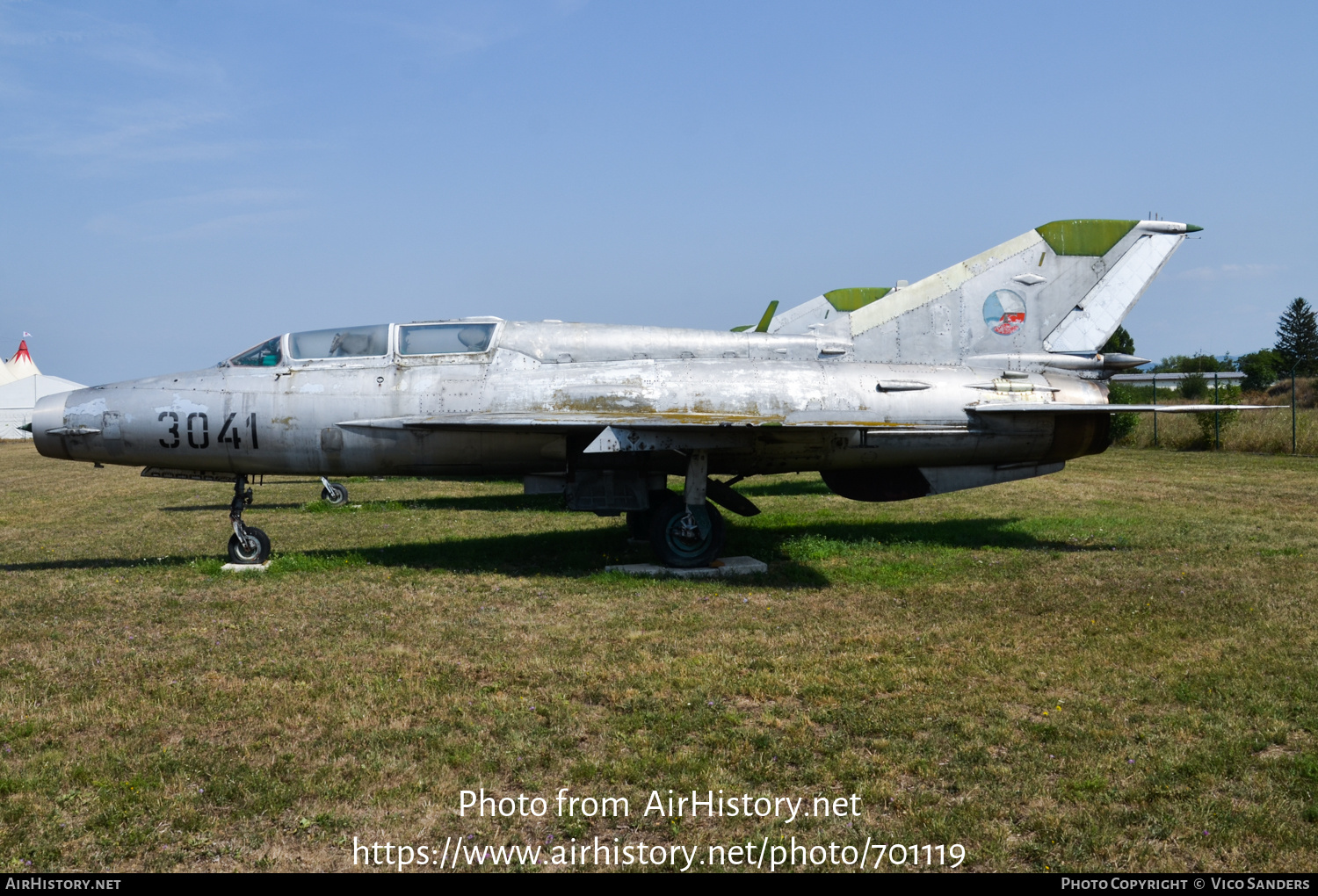 Aircraft Photo of 3041 | Mikoyan-Gurevich MiG-21UM | Czechoslovakia - Air Force | AirHistory.net #701119