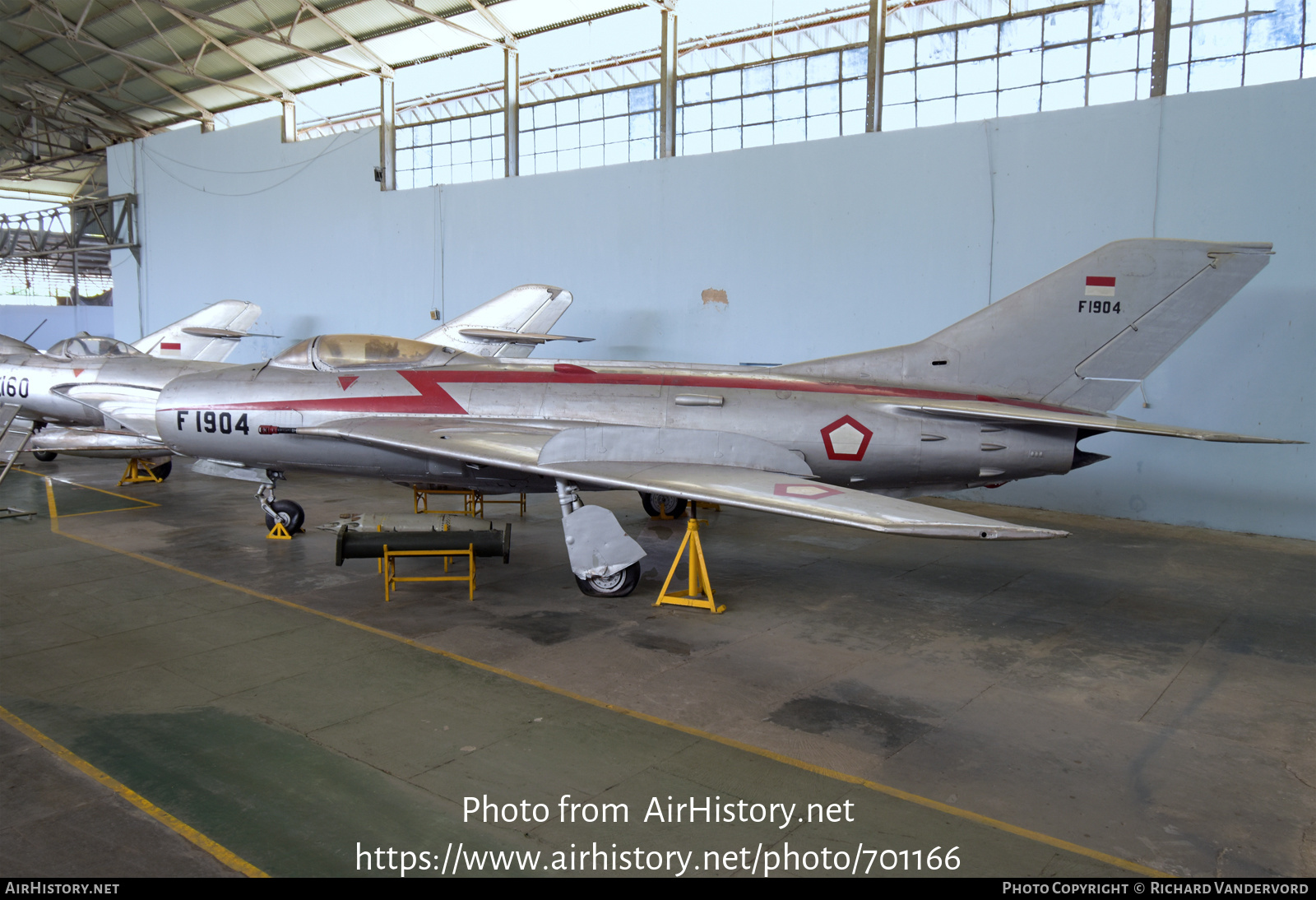 Aircraft Photo of F-1904 | Mikoyan-Gurevich MiG-19S | Indonesia - Air Force | AirHistory.net #701166