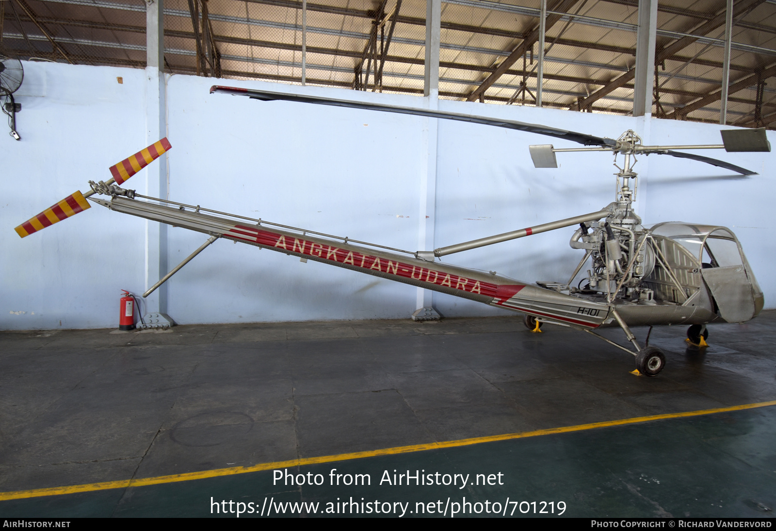 Aircraft Photo of H-101 | Hiller UH-12A | Indonesia - Air Force | AirHistory.net #701219