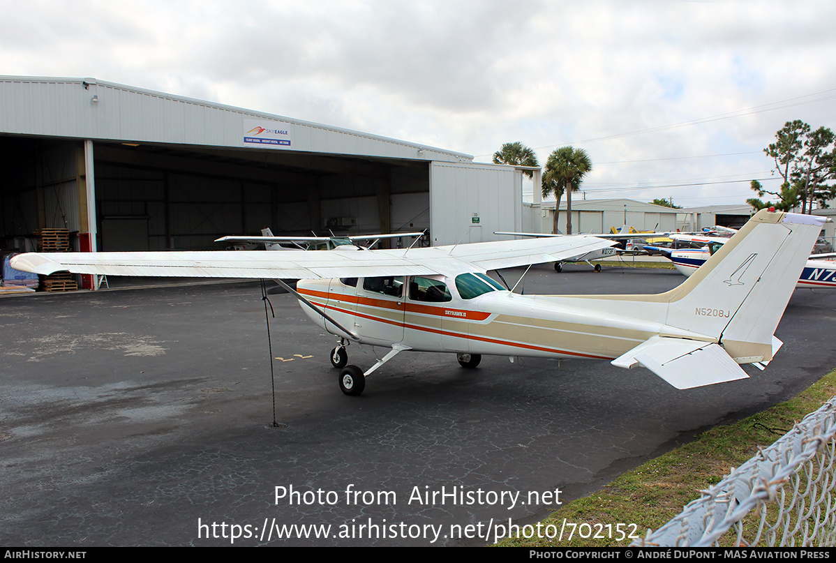 Aircraft Photo of N5208J | Cessna 172N Skyhawk II | AirHistory.net #702152