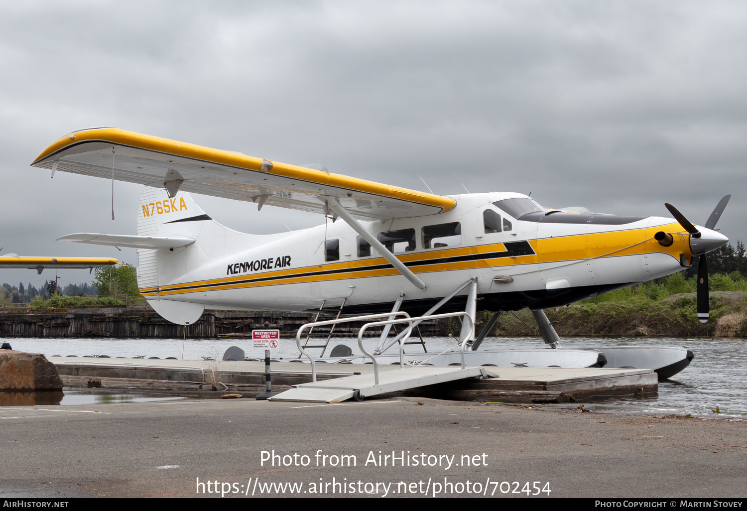 Aircraft Photo of N765KA | Vazar DHC-3T Turbine Otter | Kenmore Air | AirHistory.net #702454