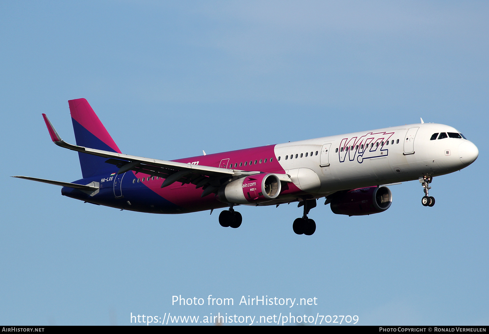 Aircraft Photo of HA-LXS | Airbus A321-231 | Wizz Air | AirHistory.net #702709