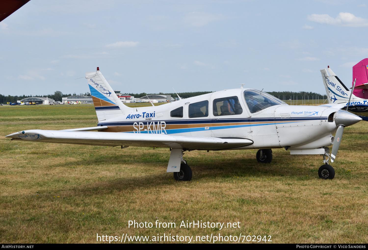 Aircraft Photo of SP-KMR | Piper PA-28R-201 Cherokee Arrow III | Aerotaxi | AirHistory.net #702942