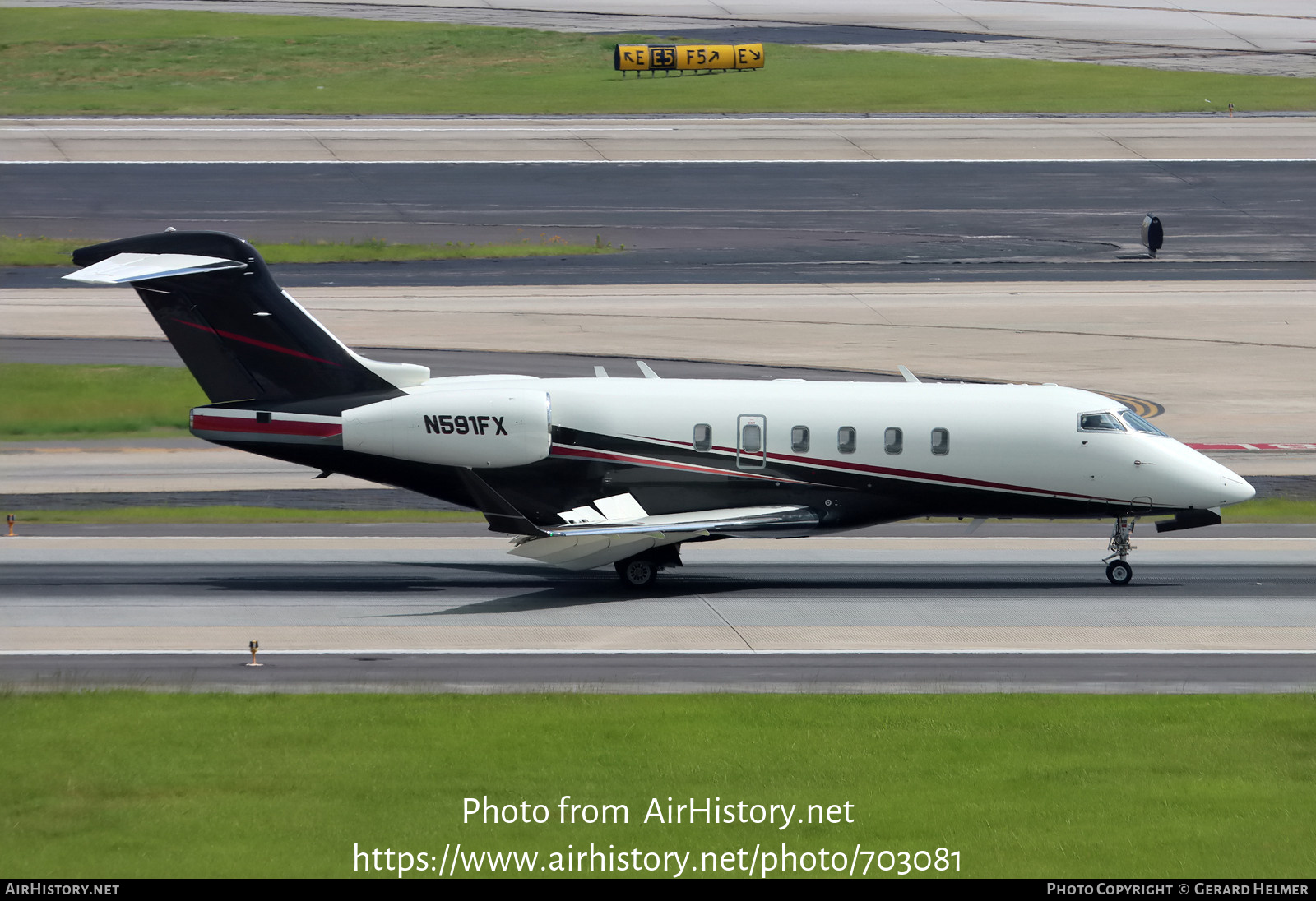 Aircraft Photo of N591FX | Bombardier Challenger 350 (BD-100-1A10) | AirHistory.net #703081