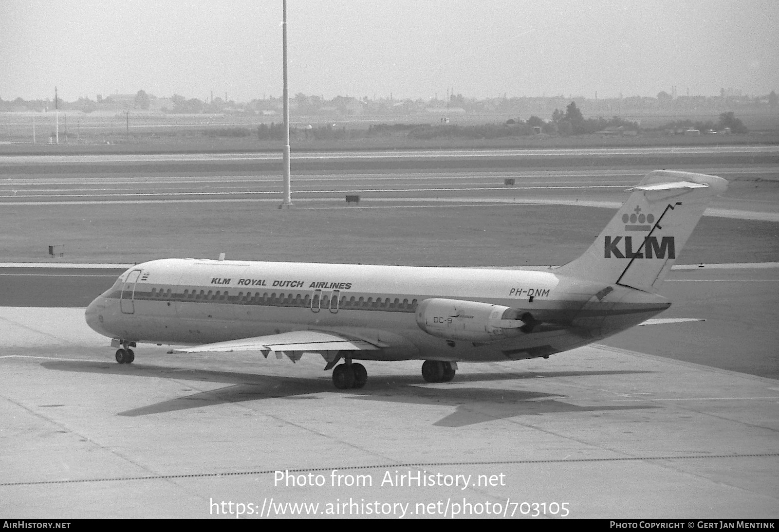 Aircraft Photo of PH-DNM | McDonnell Douglas DC-9-33RC | KLM - Royal Dutch Airlines | AirHistory.net #703105