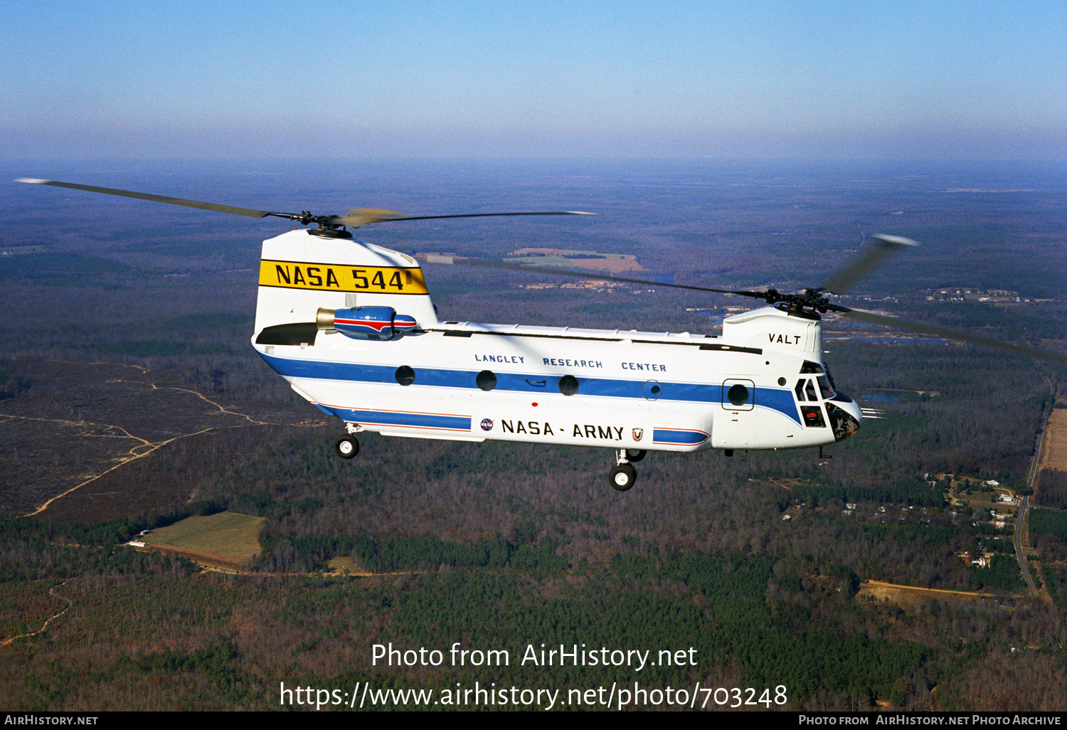 Aircraft Photo of NASA 544 | Boeing Vertol CH-47B Chinook | NASA - National Aeronautics and Space Administration | AirHistory.net #703248