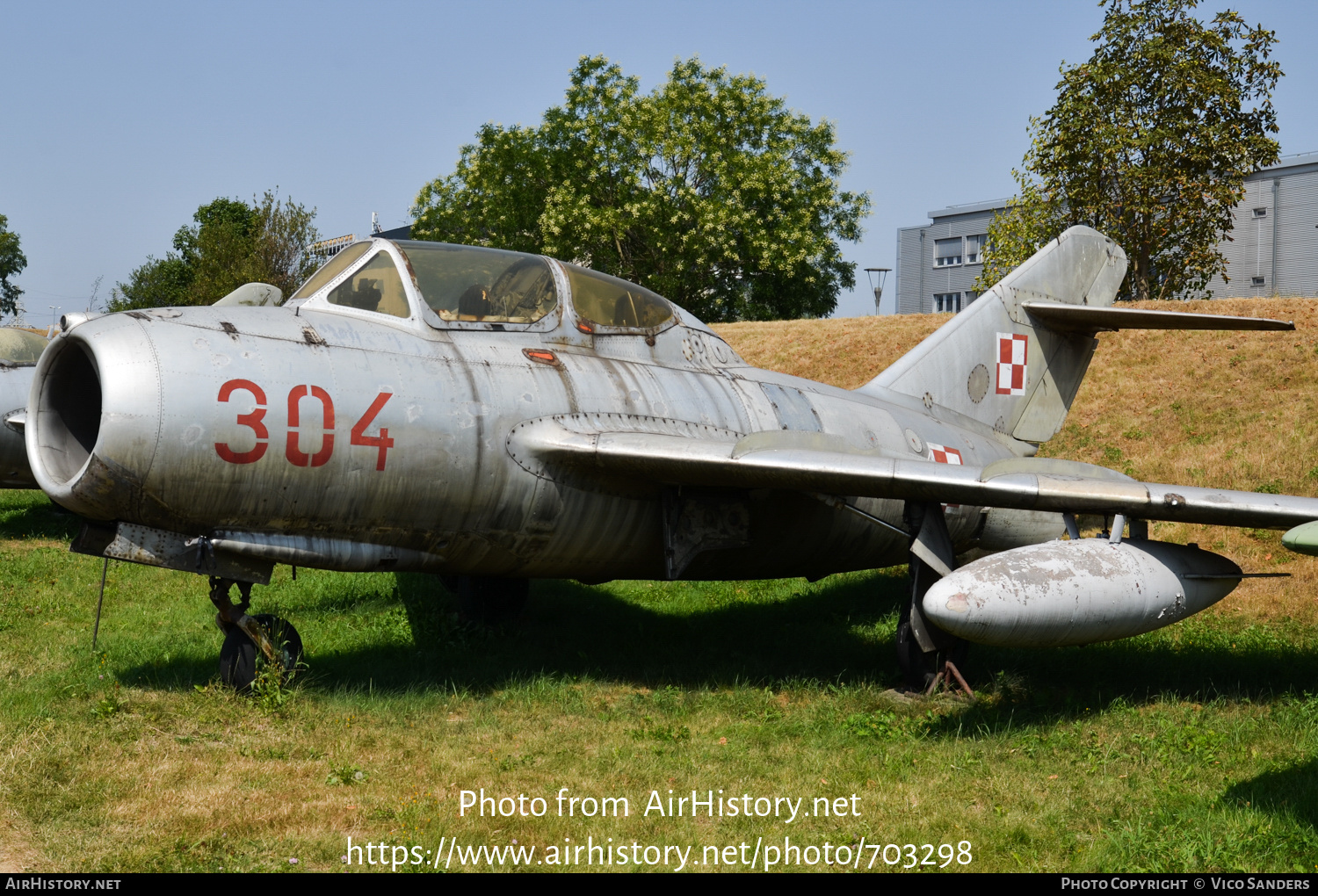 Aircraft Photo of 304 | PZL-Mielec SBLim-2 (MiG-15UTI) | Poland - Air Force | AirHistory.net #703298