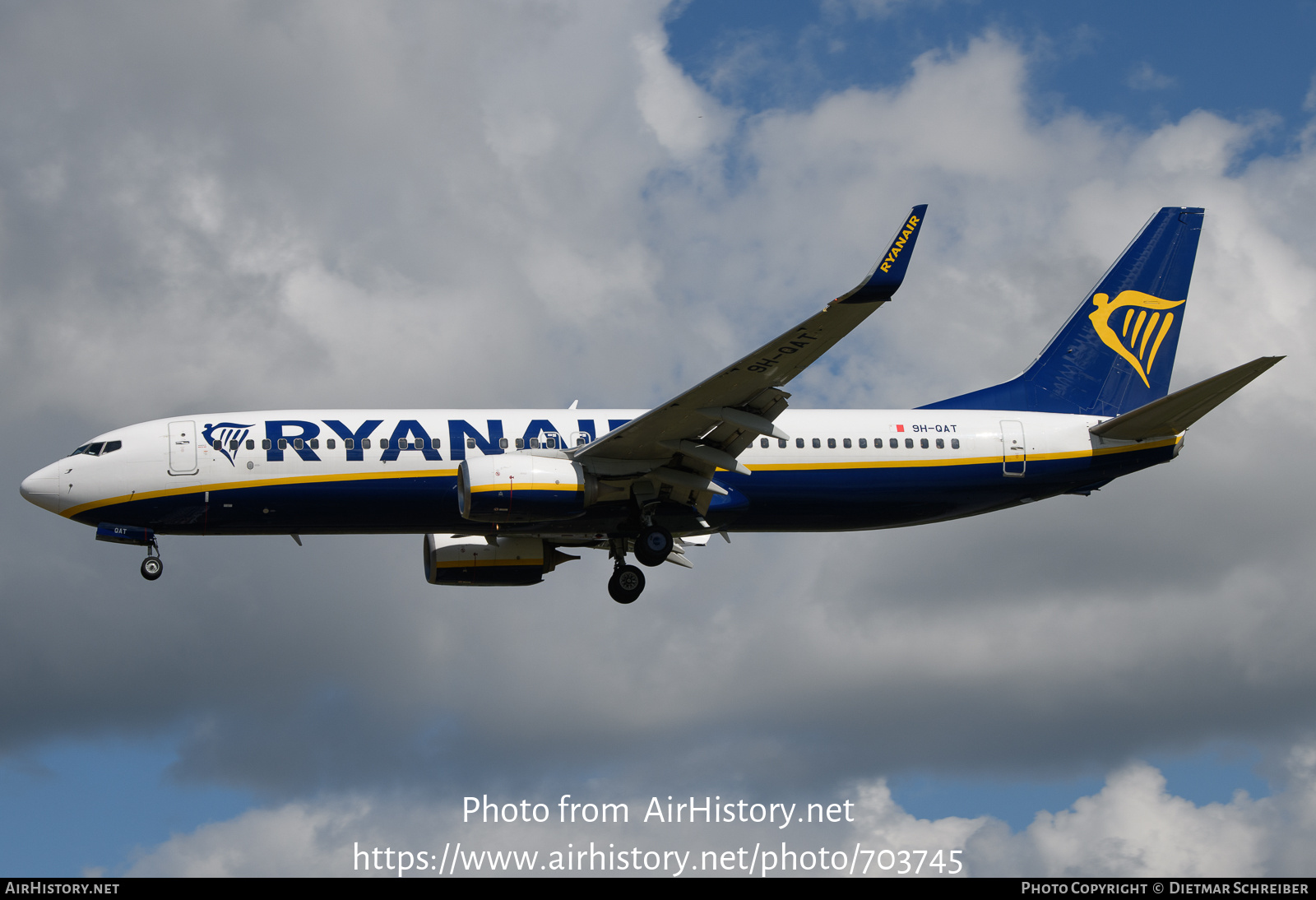 Aircraft Photo of 9H-QAT | Boeing 737-8AS | Ryanair | AirHistory.net #703745