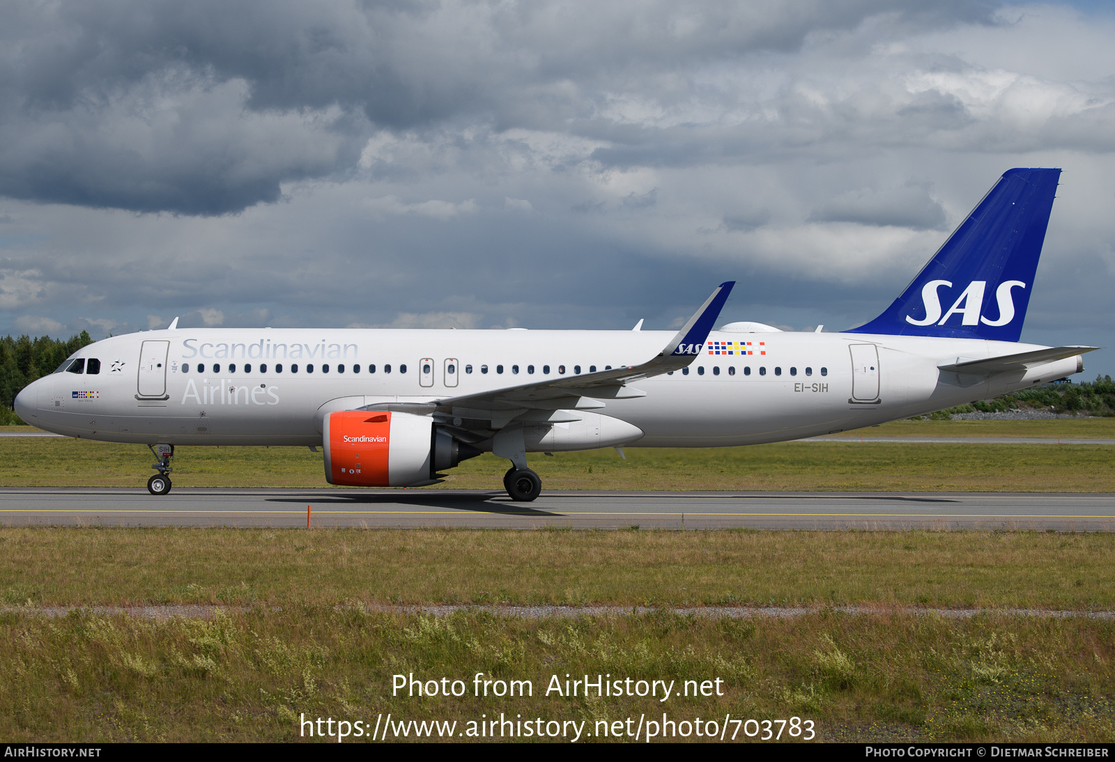 Aircraft Photo of EI-SIH | Airbus A320-251N | Scandinavian Airlines - SAS | AirHistory.net #703783