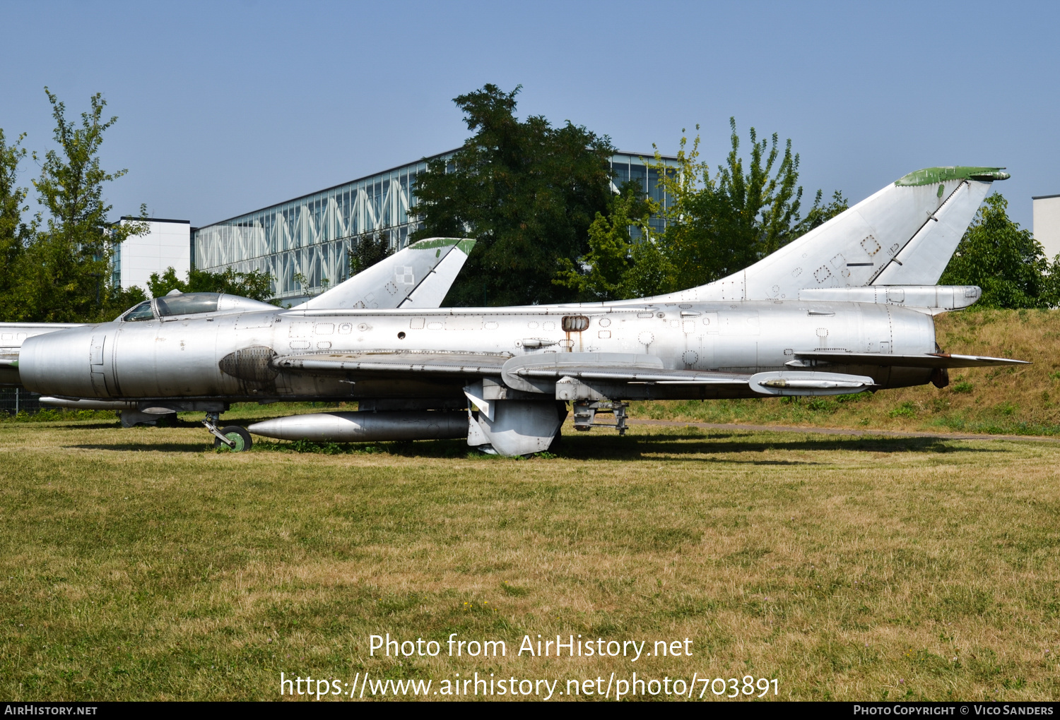 Aircraft Photo of 807 | Sukhoi Su-7BKL | Poland - Air Force | AirHistory.net #703891