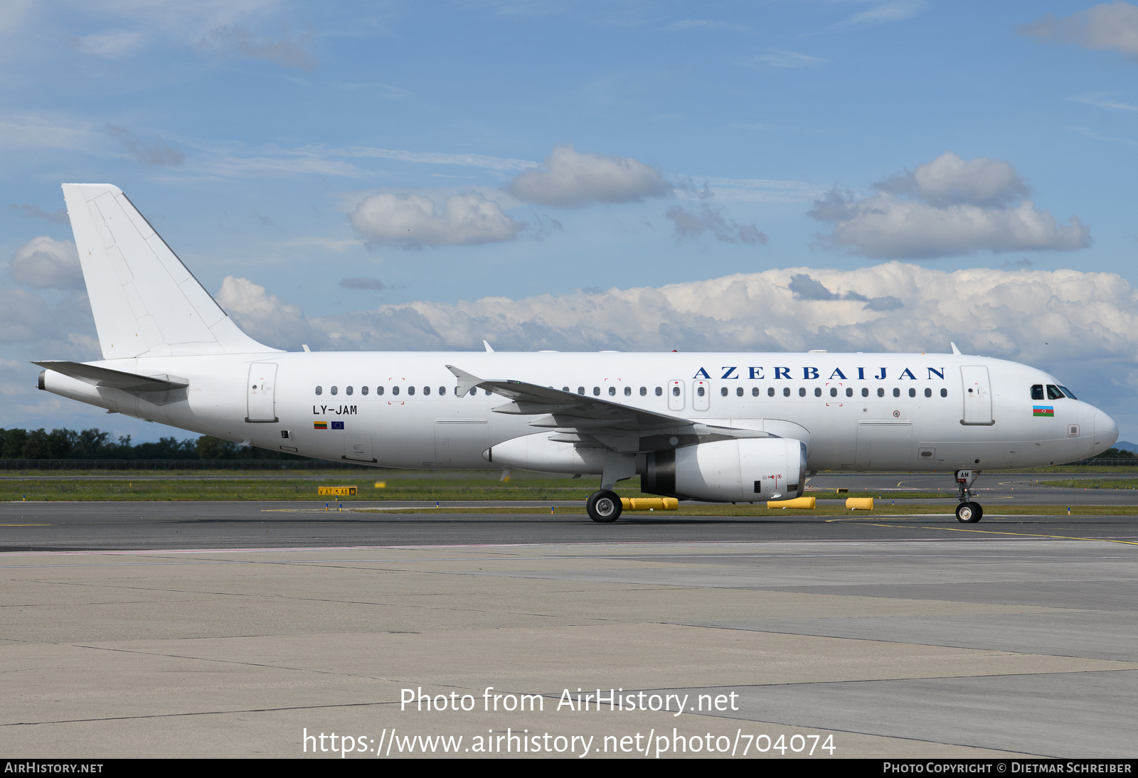 Aircraft Photo of LY-JAM | Airbus A320-233 | Azerbaijan Airlines - AZAL - AHY | AirHistory.net #704074