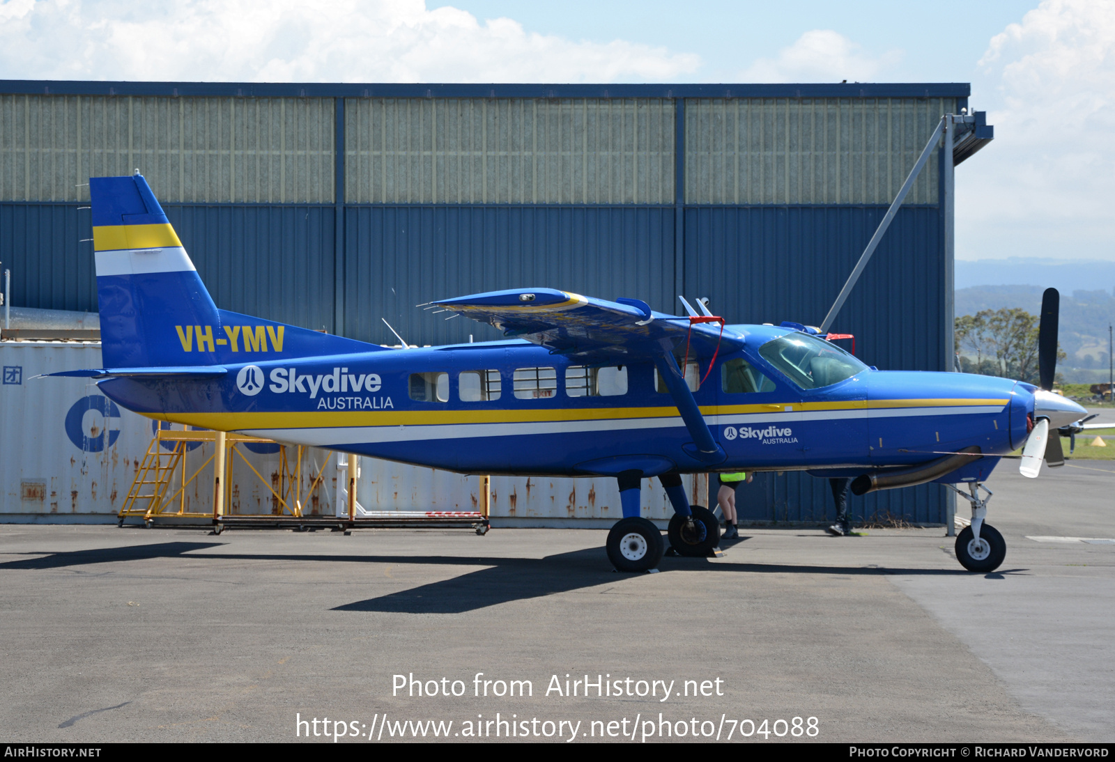 Aircraft Photo of VH-YMV | Cessna 208 Caravan I | Skydive Australia | AirHistory.net #704088