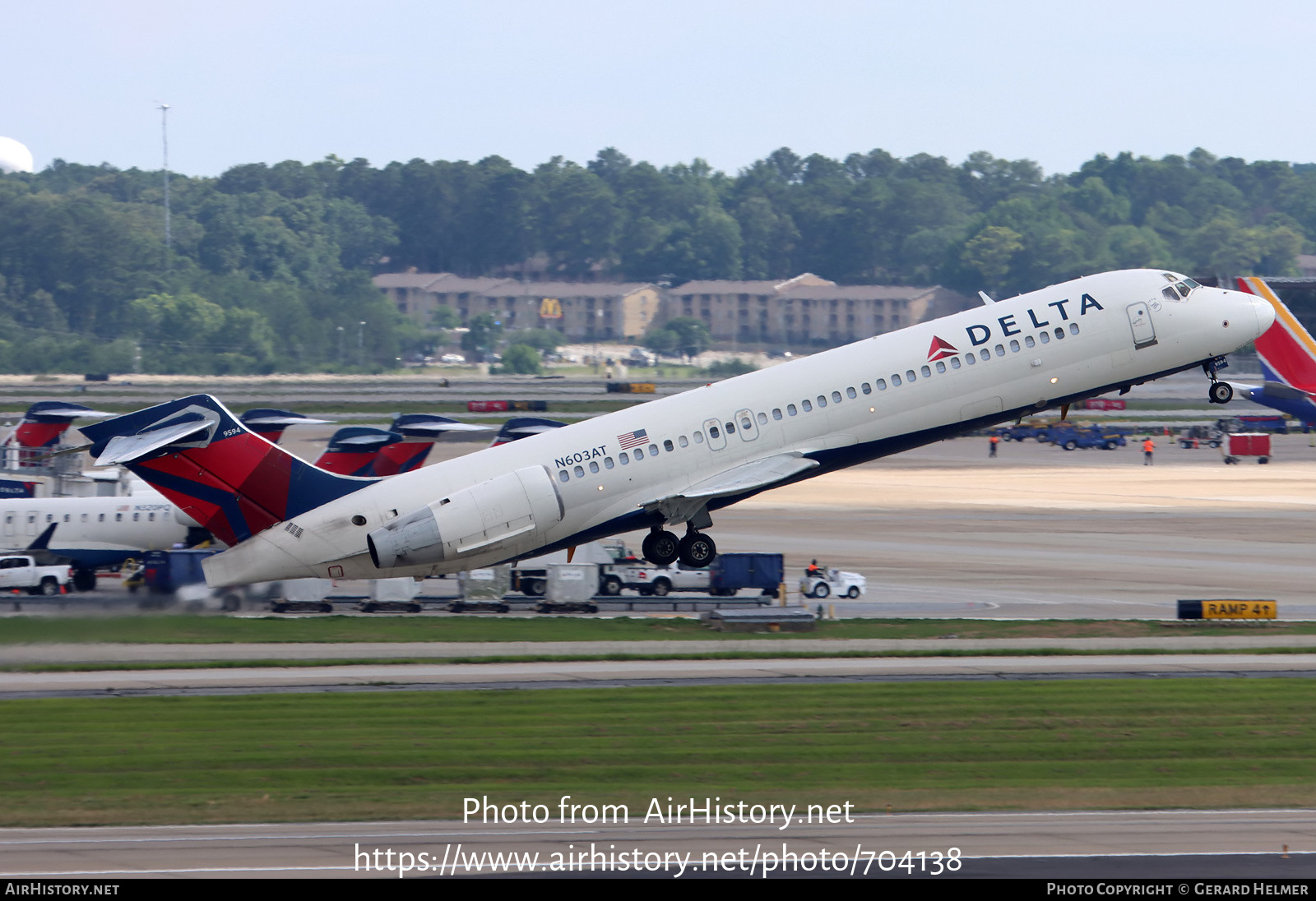 Aircraft Photo of N603AT | Boeing 717-22A | Delta Air Lines | AirHistory.net #704138