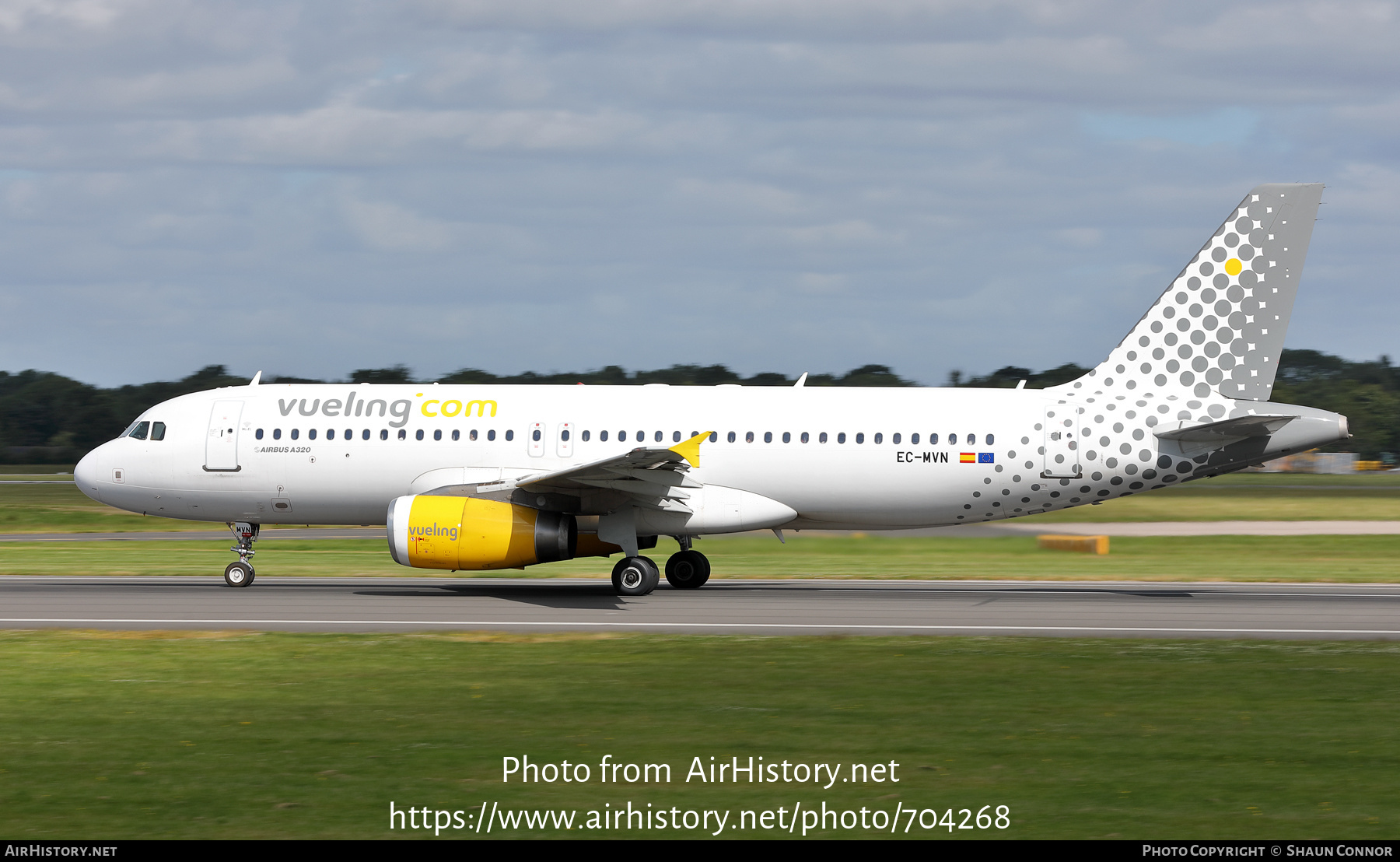 Aircraft Photo of EC-MVN | Airbus A320-232 | Vueling Airlines | AirHistory.net #704268