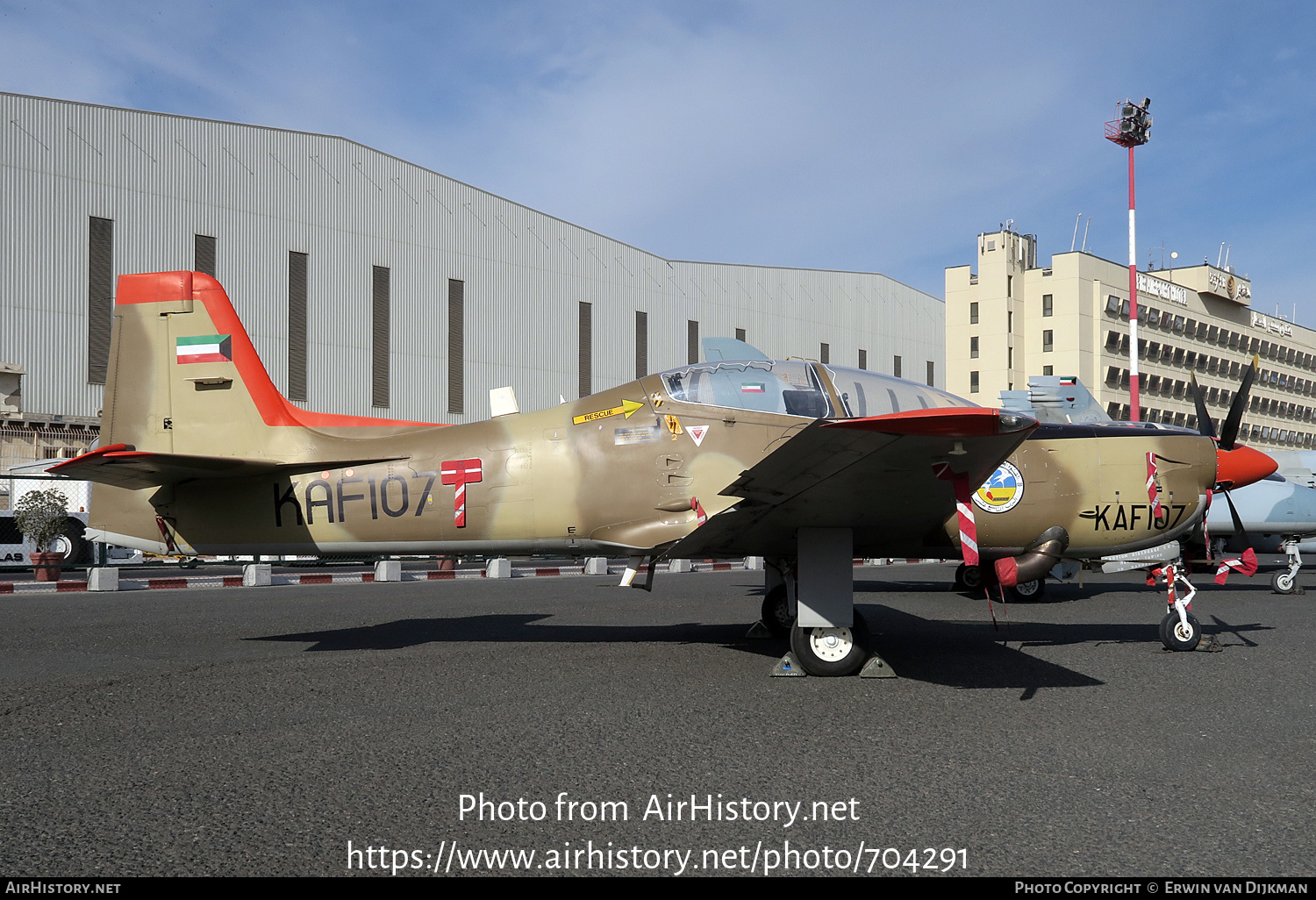 Aircraft Photo of KAF-107 | Short S-312 Tucano Mk52 | Kuwait - Air Force | AirHistory.net #704291