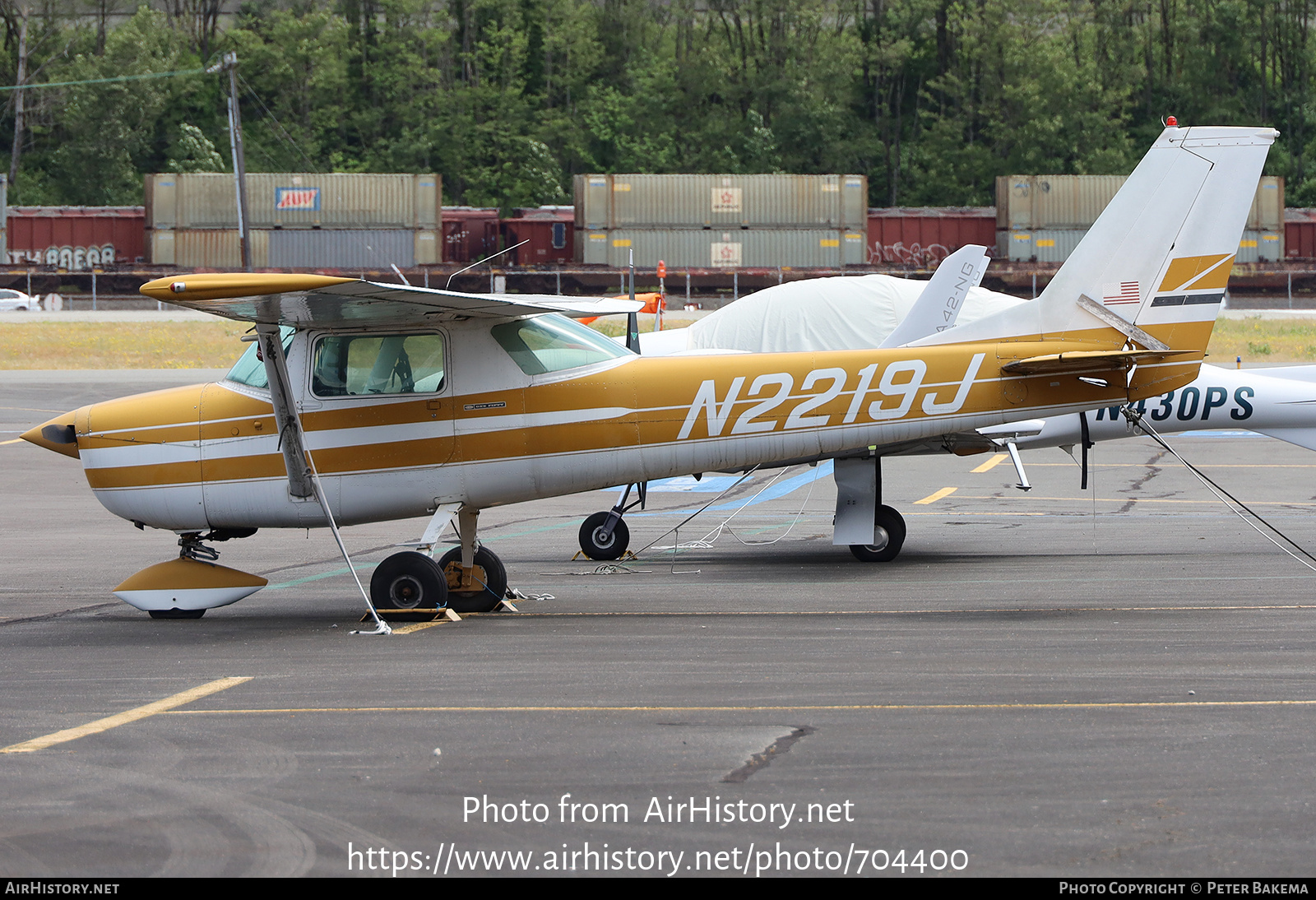 Aircraft Photo of N2219J | Cessna 150G | AirHistory.net #704400