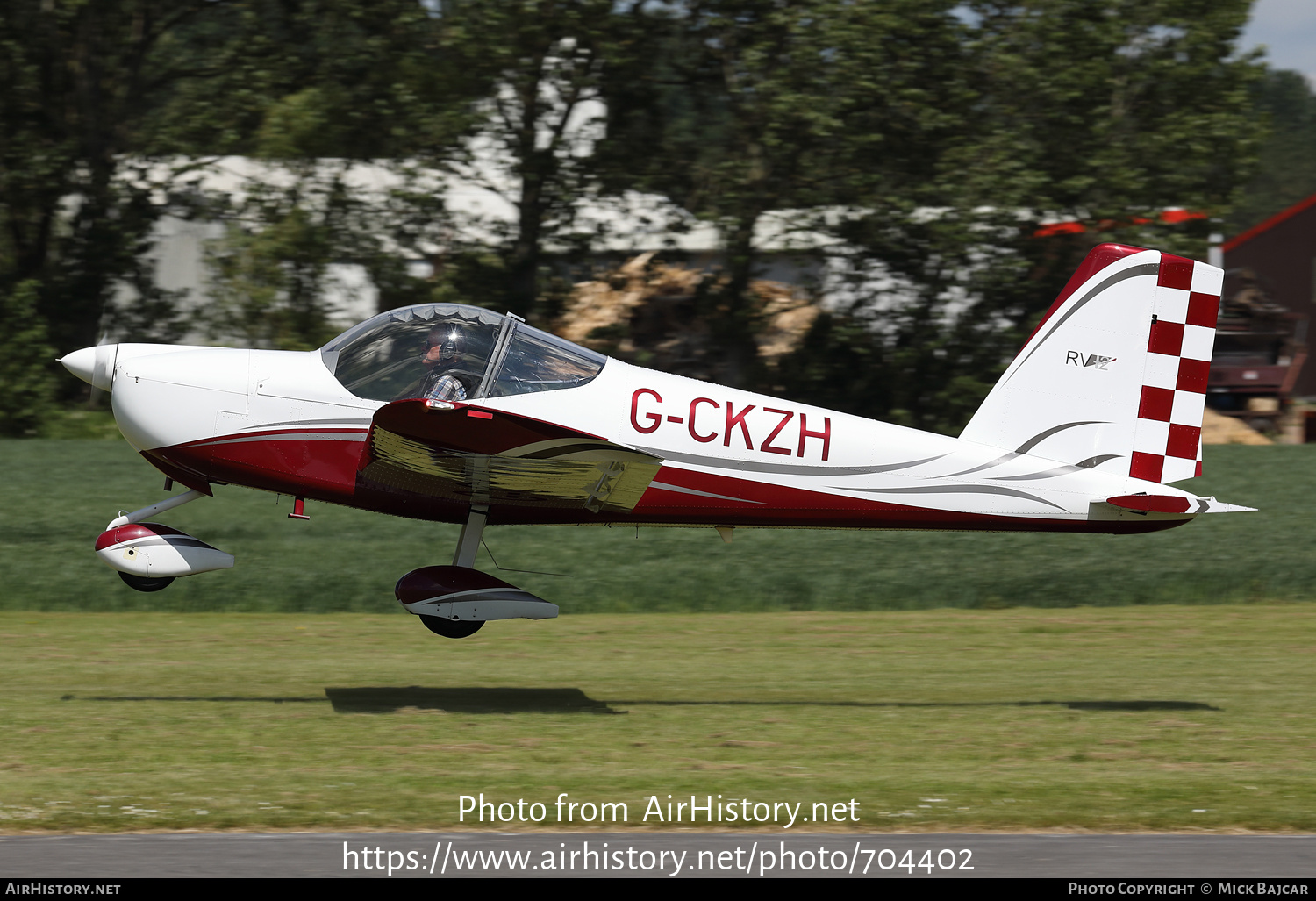 Aircraft Photo of G-CKZH | Van's RV-12 | AirHistory.net #704402