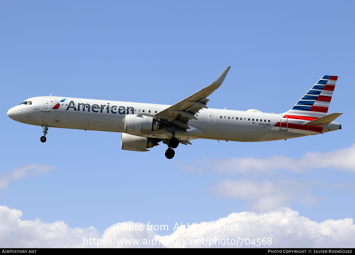 Aircraft Photo of N441UW | Airbus A321-253NX | American Airlines | AirHistory.net #704568