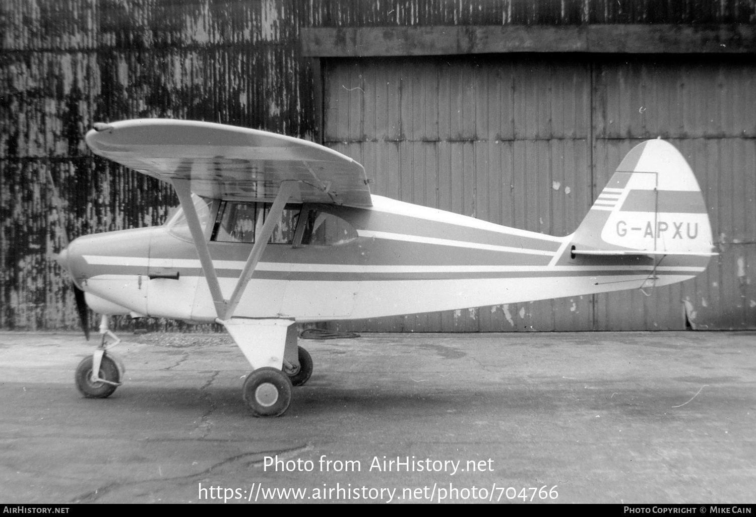 Aircraft Photo of G-APXU | Piper PA-22-125 Tri-Pacer | AirHistory.net #704766