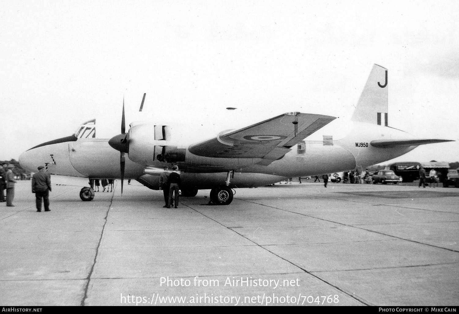 Aircraft Photo of WJ950 | Vickers 668 Varsity T.1 | UK - Air Force | AirHistory.net #704768