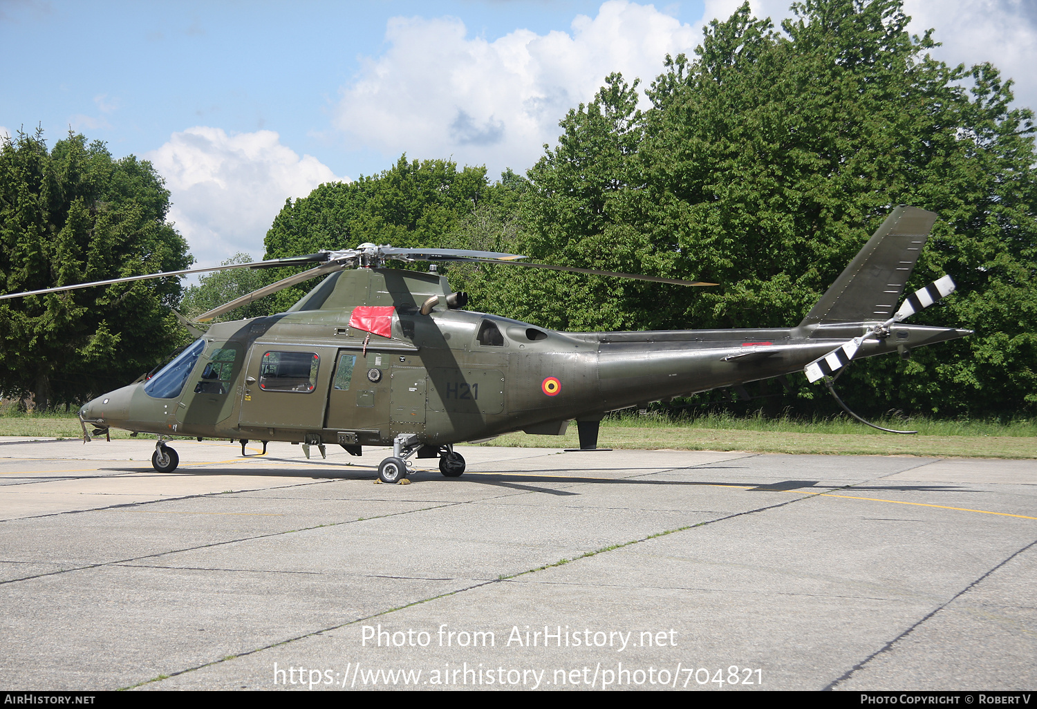 Aircraft Photo of H21 | Agusta A-109HO (A-109BA) | Belgium - Army | AirHistory.net #704821