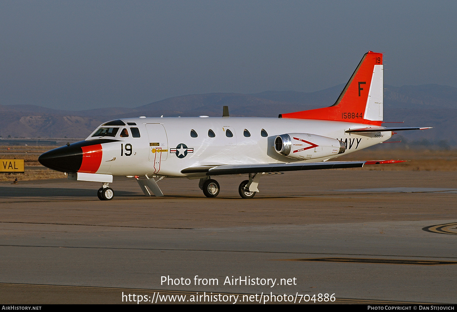 Aircraft Photo of 158844 | North American Rockwell T-39G | USA - Navy | AirHistory.net #704886