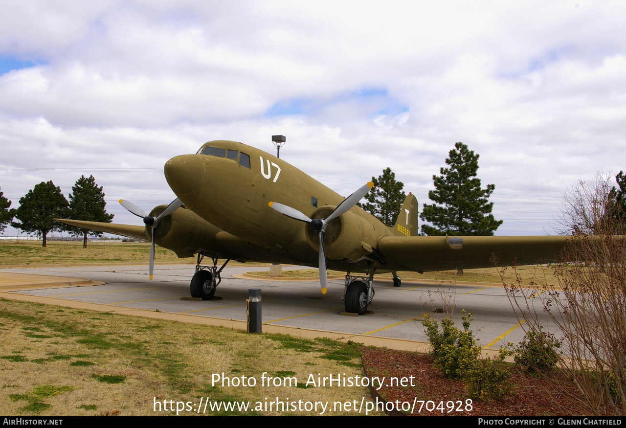 Aircraft Photo of 892953 / N65162 | Douglas C-47A Skytrain | USA - Air Force | AirHistory.net #704928