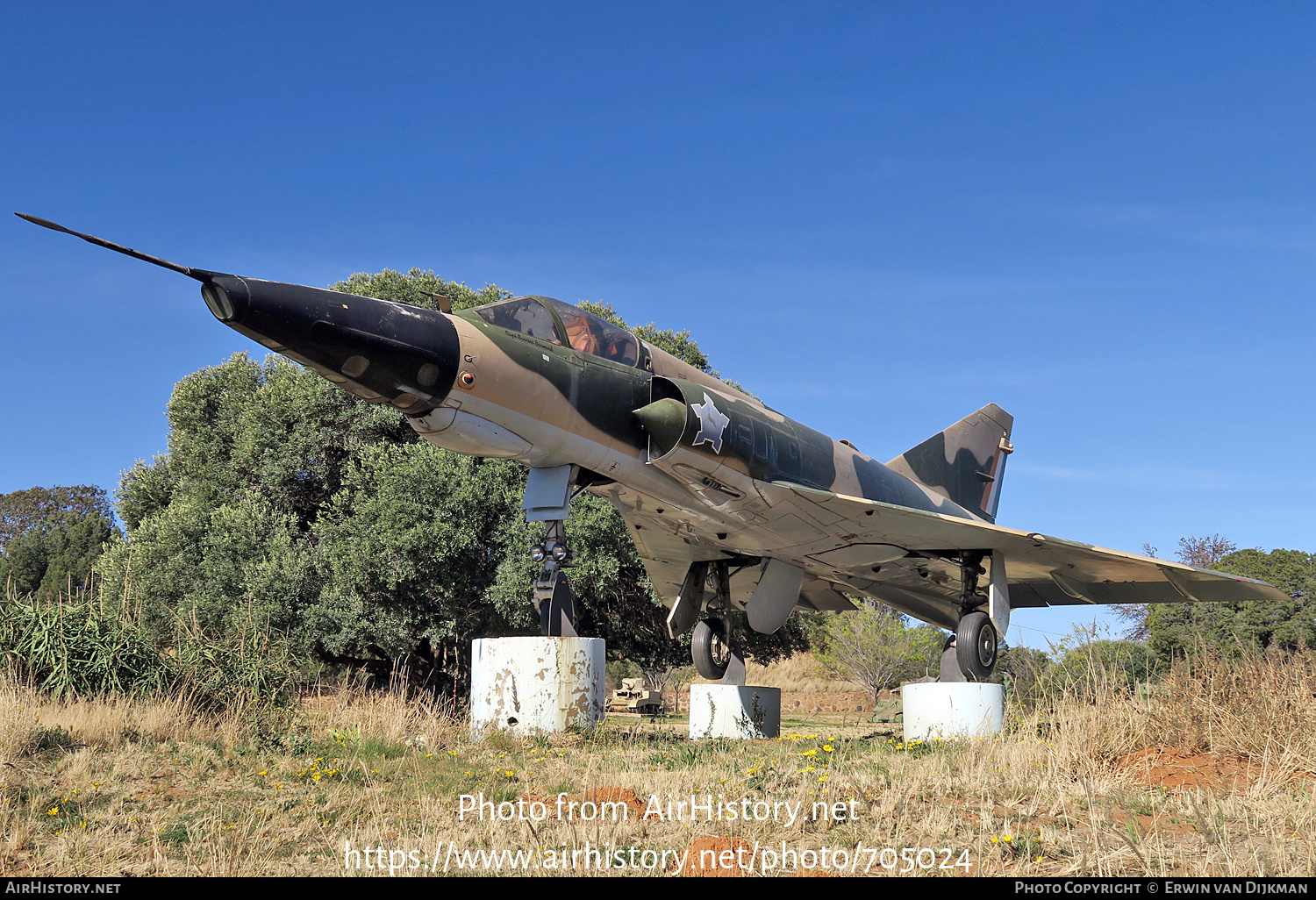 Aircraft Photo of 837 | Dassault Mirage IIIRZ | South Africa - Air Force | AirHistory.net #705024