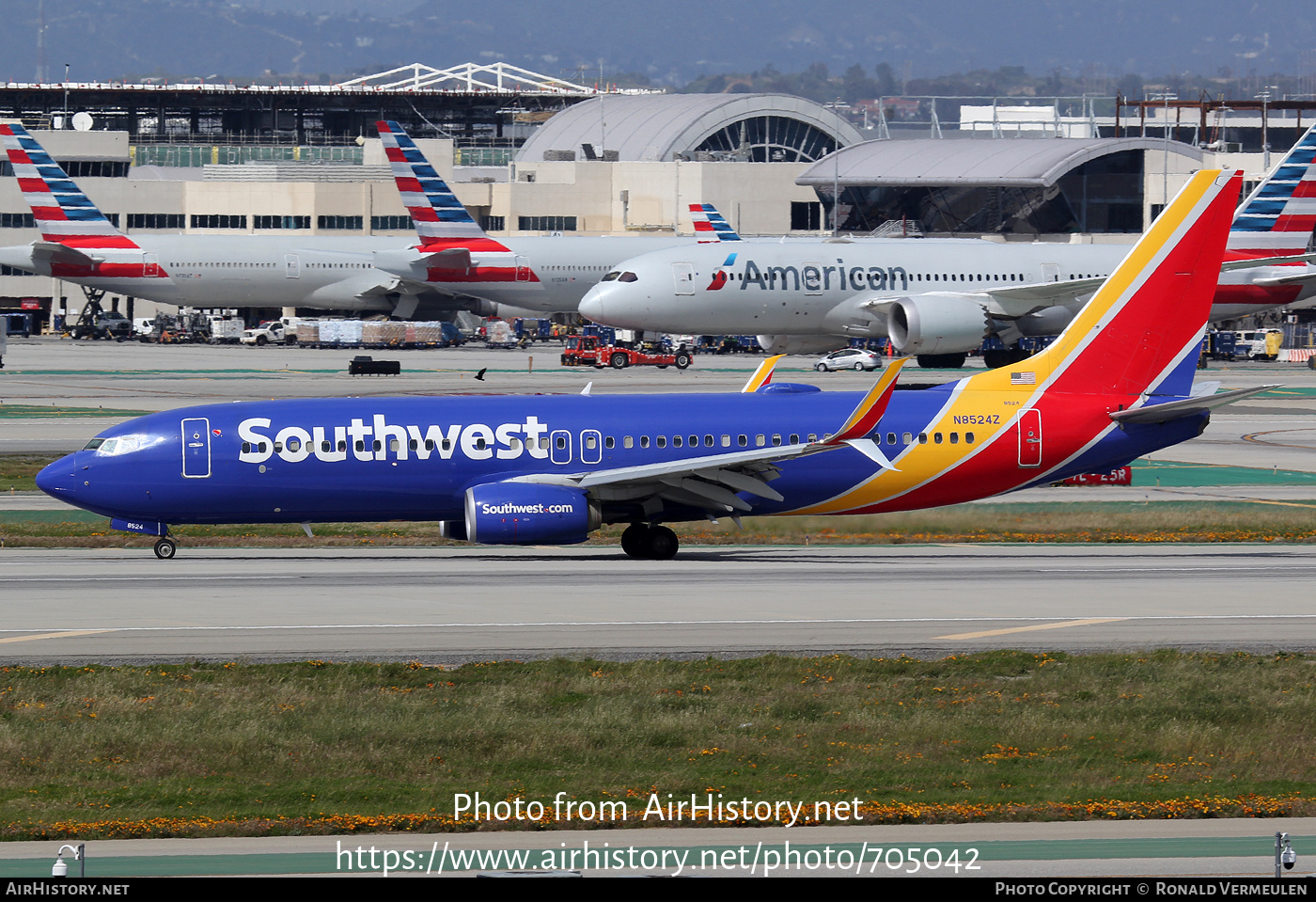 Aircraft Photo of N8524Z | Boeing 737-800 | Southwest Airlines | AirHistory.net #705042