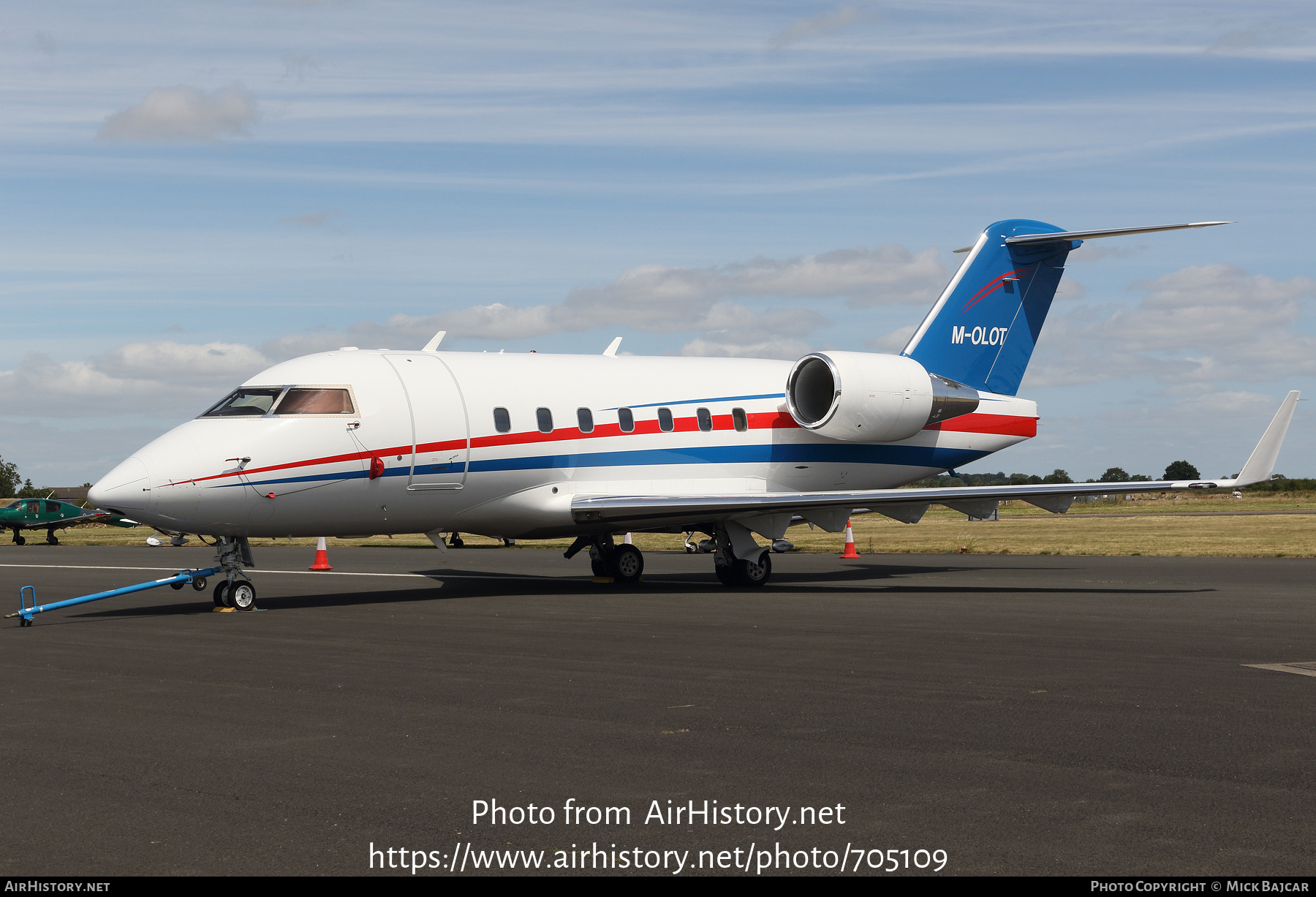 Aircraft Photo of M-OLOT | Bombardier Challenger 604 (CL-600-2B16) | AirHistory.net #705109