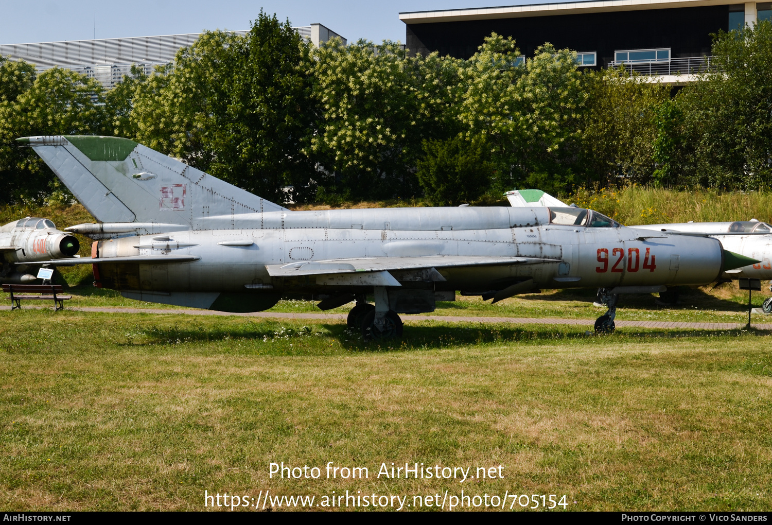 Aircraft Photo of 9204 | Mikoyan-Gurevich MiG-21bis | Poland - Air Force | AirHistory.net #705154