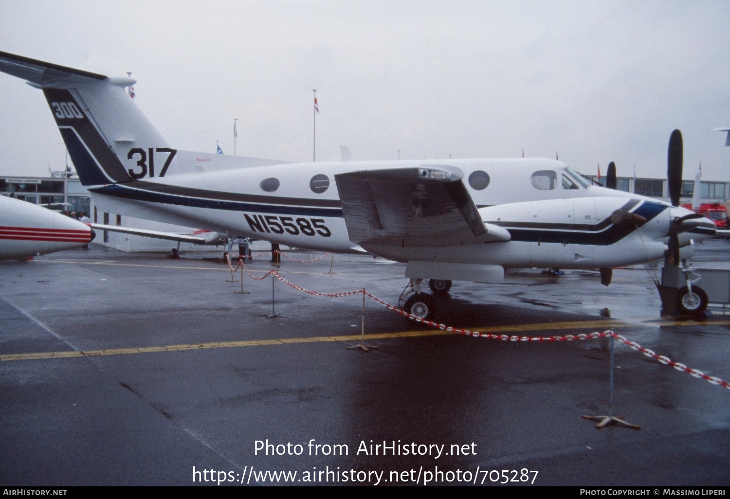 Aircraft Photo of N15585 | Beech Super King Air 300 | AirHistory.net #705287