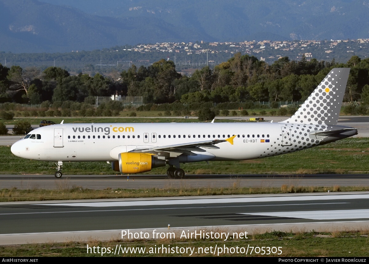 Aircraft Photo of EC-KDT | Airbus A320-216 | Vueling Airlines | AirHistory.net #705305