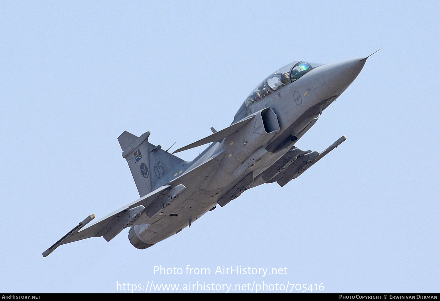 Aircraft Photo of 3905 | Saab JAS 39D Gripen | South Africa - Air Force | AirHistory.net #705416