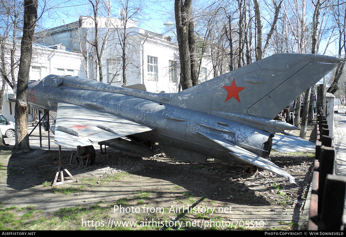 Aircraft Photo of 29 red | Mikoyan-Gurevich MiG-21PFS | Soviet Union - Air Force | AirHistory.net #705510