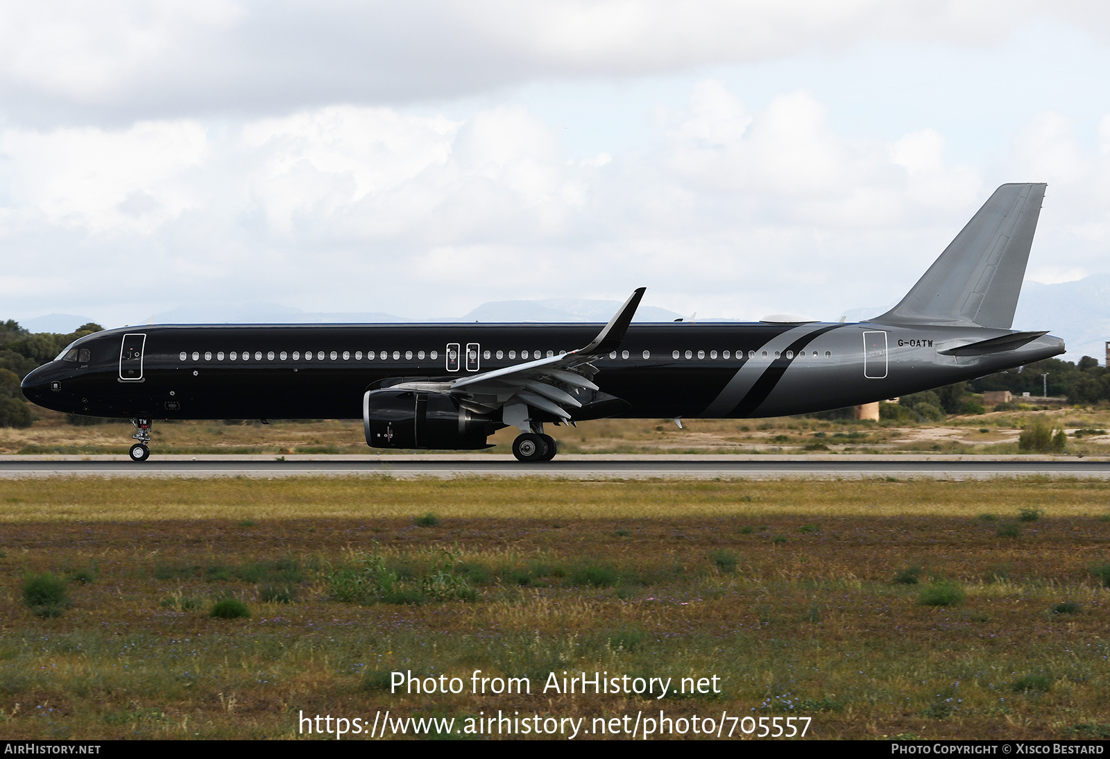 Aircraft Photo of G-OATW | Airbus A321-253NX | Titan Airways | AirHistory.net #705557