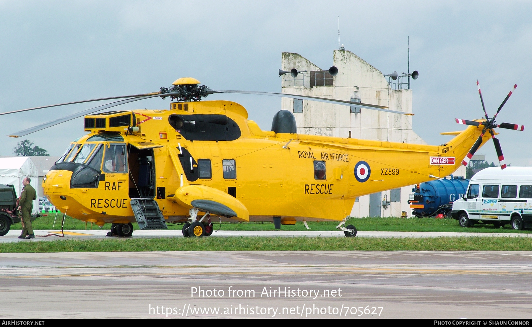 Aircraft Photo of XZ599 | Westland WS-61 Sea King HAR3 | UK - Air Force ...