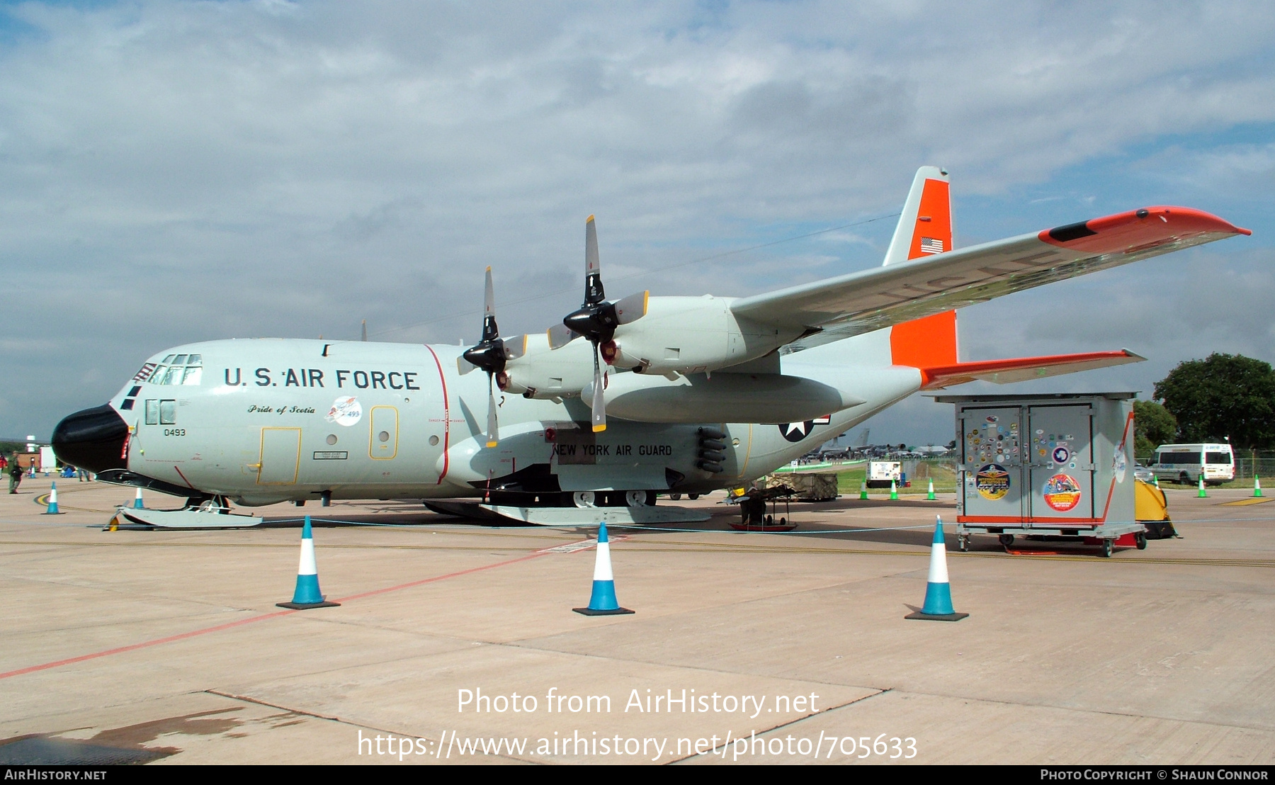 Aircraft Photo of 83-0493 / 30493 | Lockheed LC-130H Hercules (L-382) | USA - Air Force | AirHistory.net #705633