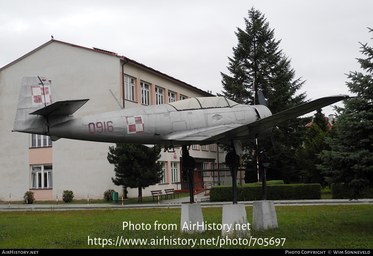 Aircraft Photo of 0916 | PZL-Mielec TS-8B Bies | Poland - Air Force | AirHistory.net #705697