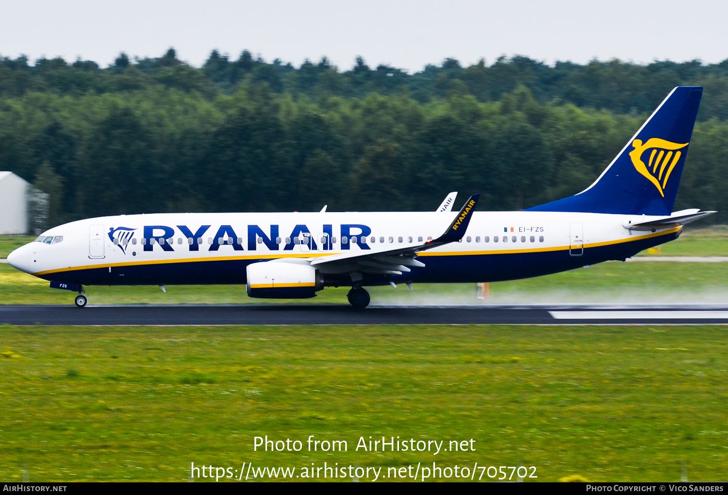 Aircraft Photo of EI-FZS | Boeing 737-800 | Ryanair | AirHistory.net #705702