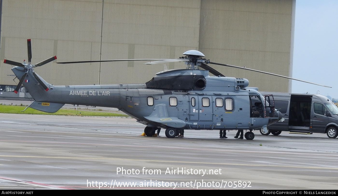 Aircraft Photo of 2233 | Aerospatiale AS-332L1 Super Puma | France - Air Force | AirHistory.net #705892