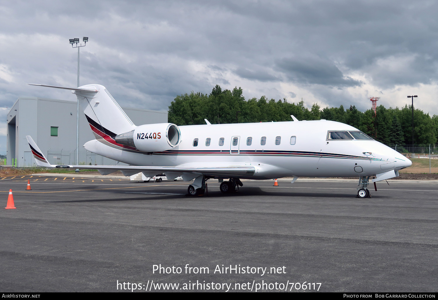 Aircraft Photo of N244QS | Bombardier Challenger 605 (CL-600-2B16) | AirHistory.net #706117