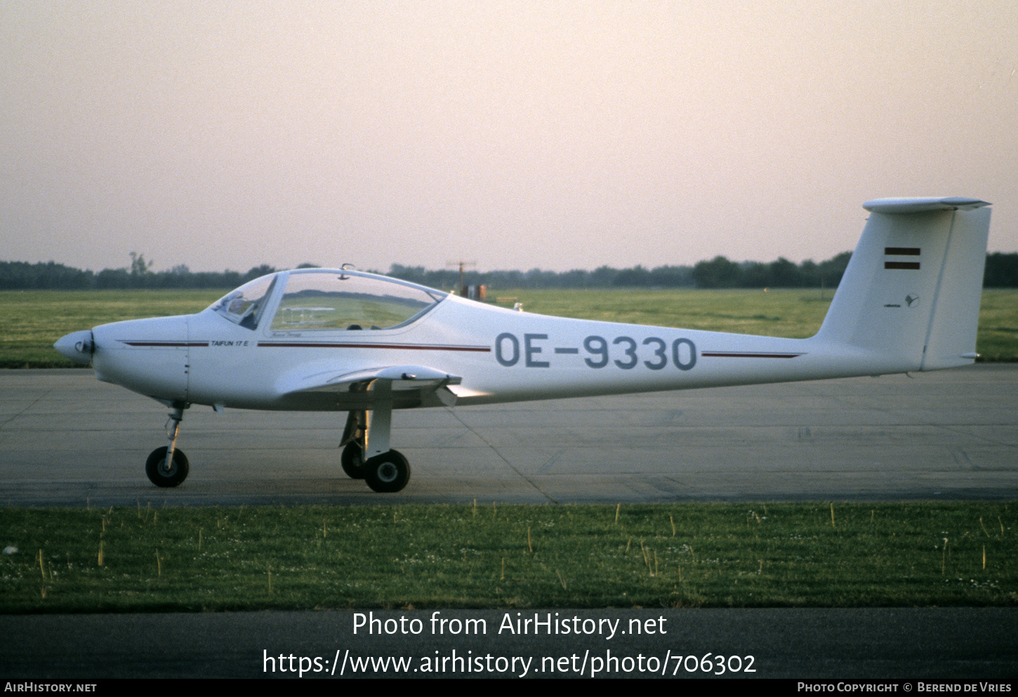 Aircraft Photo of OE-9330 | Valentin Taifun 17E-II | AirHistory.net #706302