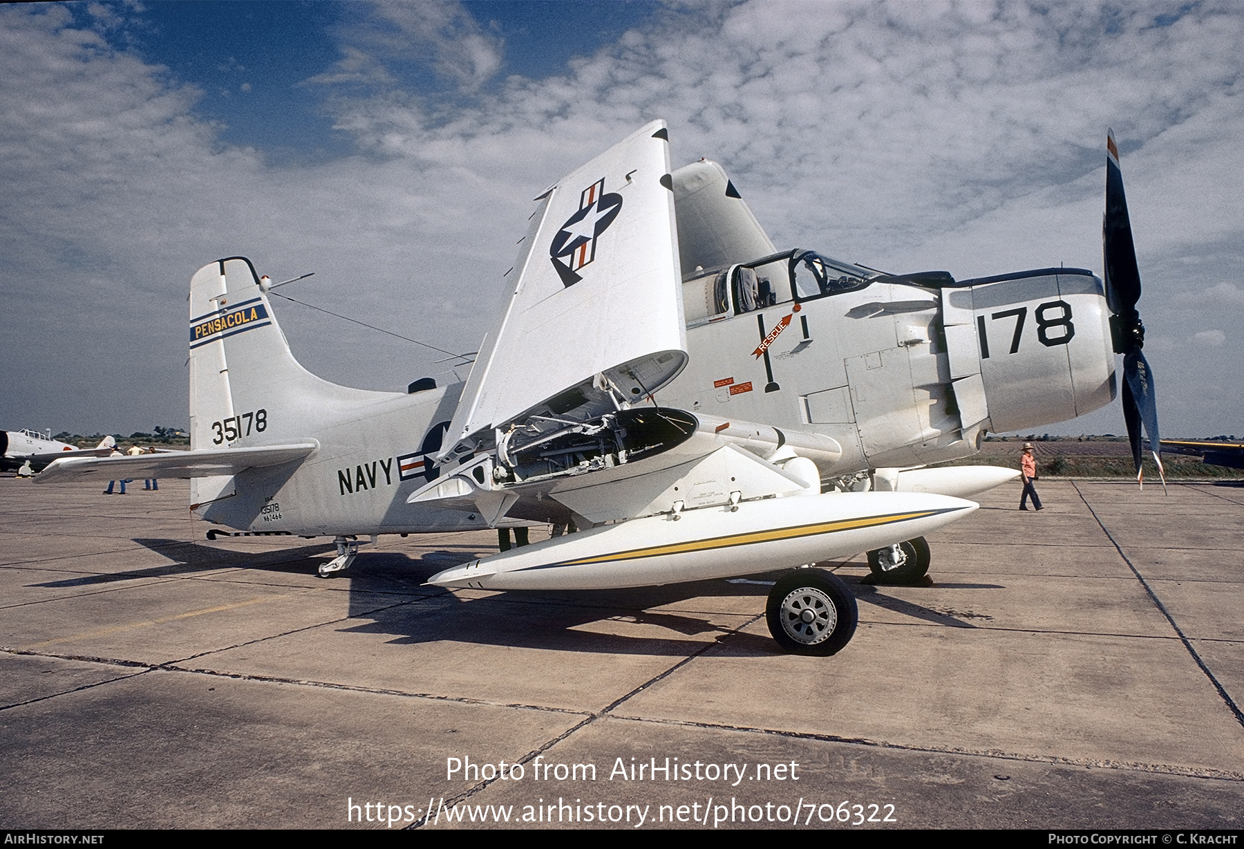 Aircraft Photo of N62466 / 135178 | Douglas EA-1E Skyraider | USA - Navy | AirHistory.net #706322