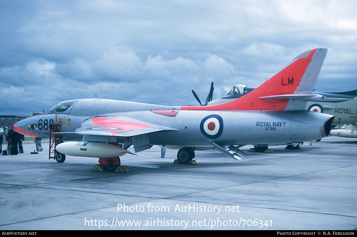 Aircraft Photo of XF991 | Hawker Hunter T8 | UK - Navy | AirHistory.net #706341